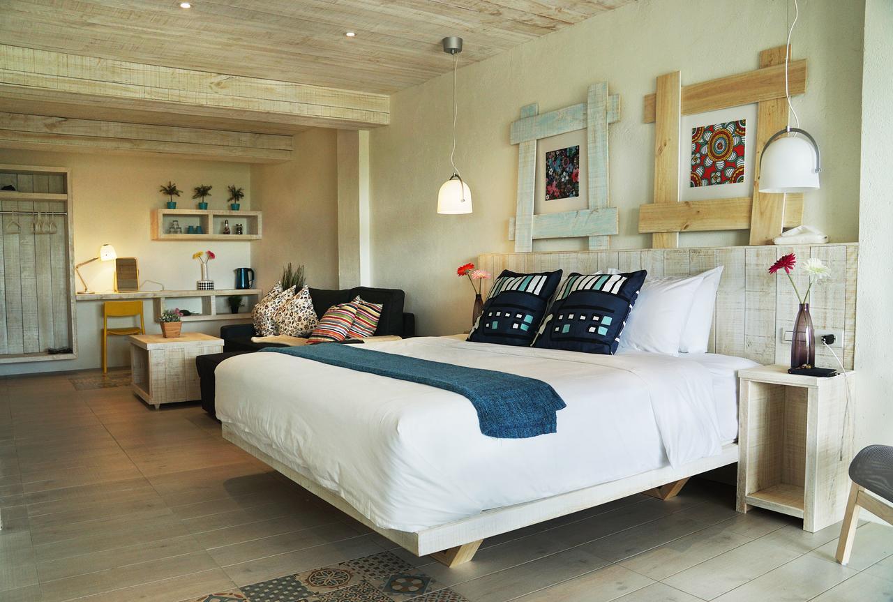 南湾 アジュール Bed & Breakfast エクステリア 写真